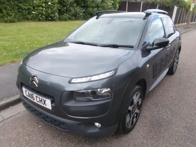 Used Citroën C4 Cactus Flair 100 HP (73 kW) 2016 Grey Hatchback
