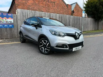 Used Renault Captur Dynamique 90 HP (66 kW) 2016 Silver SUV