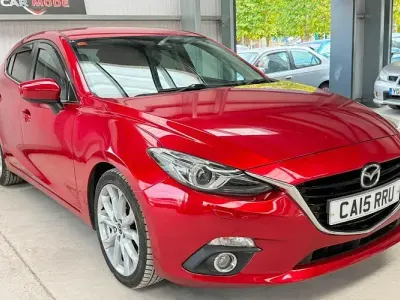 Used Mazda 3 Inclusive 165 HP (121 kW) 2015 Red Hatchback