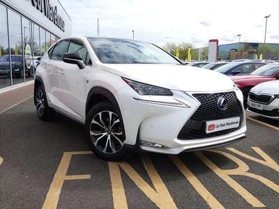 Usado Lexus NX300h Sport Line 194 CV (142 kW) 2016 Blanco SUV
