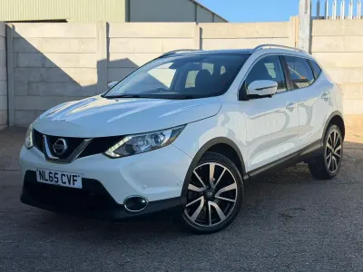 Used Nissan Qashqai Tekna 110 HP (80 kW) 2015 White SUV
