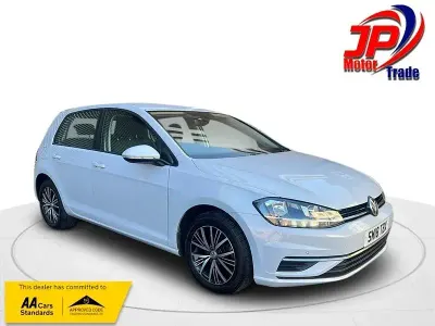 Używany VW Golf VII SE 125 KM (91 kW) 2018 Biały Hatchback