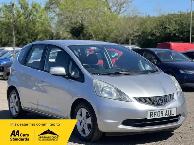 Used Honda Jazz ES 2009 Silver Hatchback