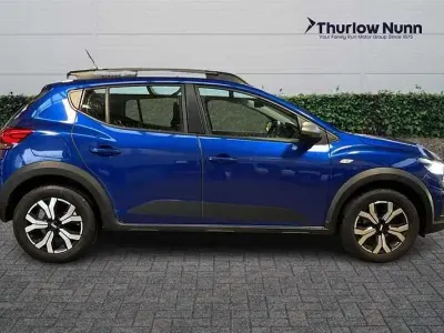 Begagnad Dacia Sandero Journey 91 HK (66 kW) 2022 Blå Halvkombi