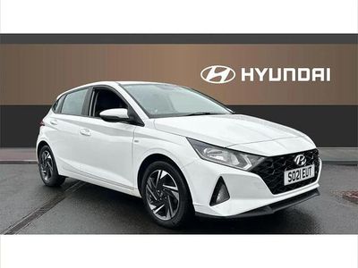 Used Hyundai i20 SE 100 HP (73 kW) 2021 White Hatchback