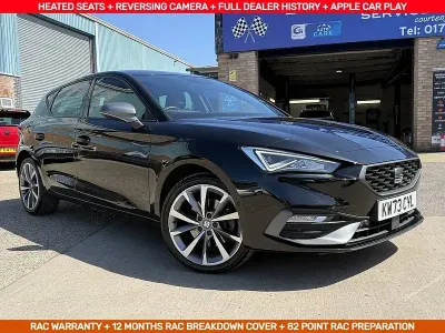 Begagnad Seat Leon FR Sport 204 HK (150 kW) 2023 Svart Halvkombi