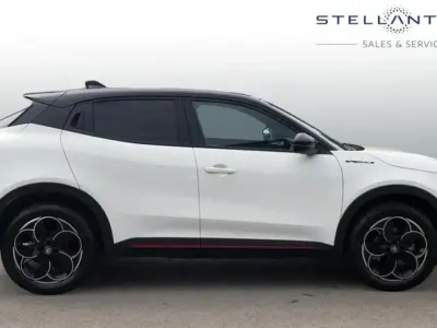 Begagnad Alfa Romeo Junior Edizione Speciale 113 kW (154 HK) 2024 SUV