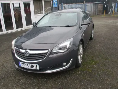 Used Vauxhall Insignia 138 HP (101 kW) 2015 Grey Hatchback