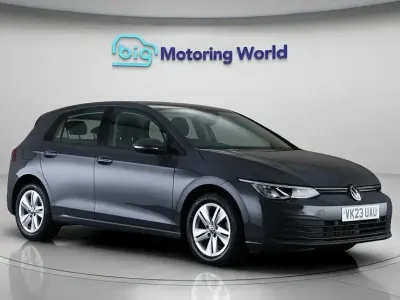 Second-hand VW Golf VIII S 150 CP (110 kW) 2023 Gri Hatchback