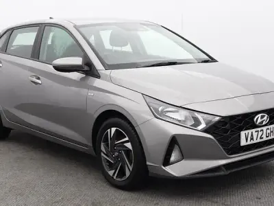 Used Hyundai i20 SE 100 HP (73 kW) 2023 Bronze Hatchback