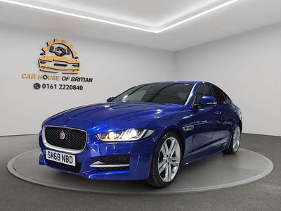 Used Jaguar XE R-Sport 180 HP (132 kW) 2018 Blue Sedan