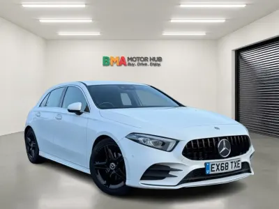Begagnad Mercedes A180 AMG line 2018 Vit Halvkombi