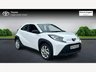Used Toyota Aygo X PURE 72 HP (52 kW) 2024 White SUV