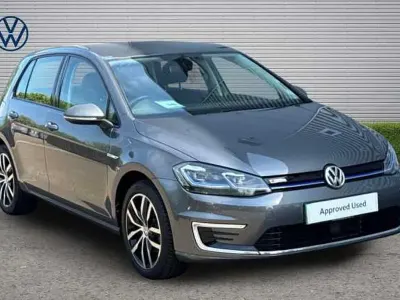 Używany VW e-Golf 99 kW (135 KM) 2020 Szary Hatchback