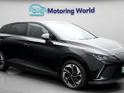 Begagnad MG MG4 EV Trophy 150 kW (204 HK) 2025 Halvkombi
