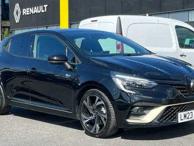 Used Renault Clio Engineered 145 HP (106 kW) 2023 Black  Hatchback