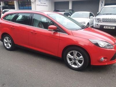 Used Ford Focus Zetec 125 HP (91 kW) 2012 Red Estate