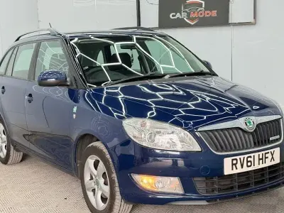 Used Skoda Fabia GreenLine 75 HP (55 kW) 2011 Blue Estate