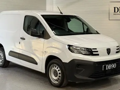 Used Peugeot Partner S 131 HP (96 kW) 2024 White MPV