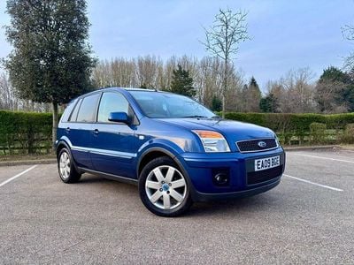 Used Ford Fusion 80 HP (58 kW) 2009 Blue Hatchback