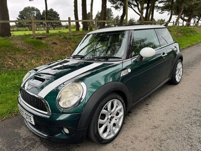 used Mini Cooper S Hatch 1.63dr / Pan Roof / Heated Seats