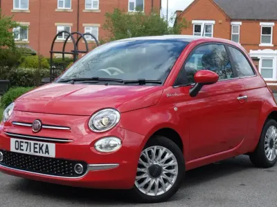 Używany Fiat 500 Dolcevita 70 KM (51 kW) 2022 Czerwony Hatchback