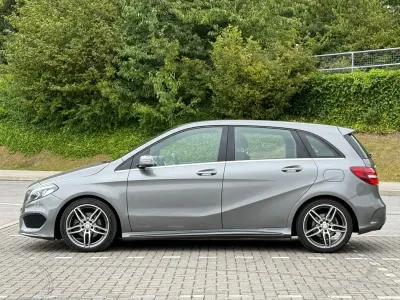 Usado Mercedes B200 AMG Line Premium 2017 Cinzento Monovolume