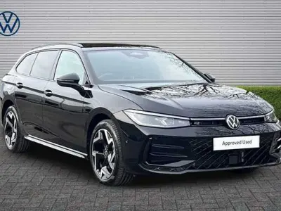 Used VW Passat R-line 204 HP (150 kW) 2025 Black Estate