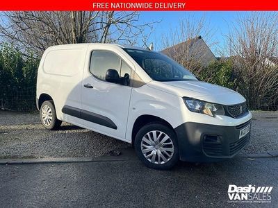 White Used 2022 Peugeot Partner Premium MPV | £11,000 (Fair price)