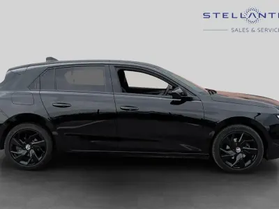 Used Vauxhall Astra S 128 HP (94 kW) 2025 Black Hatchback