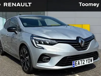 Used Renault Clio Techno 90 HP (66 kW) 2022 Silver Hatchback