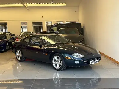 Used Jaguar XK8 290 HP (213 kW) 2001 Green Sedan