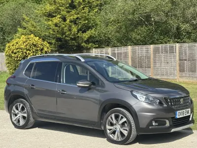 Używany Peugeot 2008 Allure 110 KM (80 kW) 2018 Szary SUV