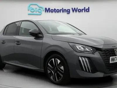 Used Peugeot 208 Allure 101 HP (74 kW) 2024 Grey Hatchback