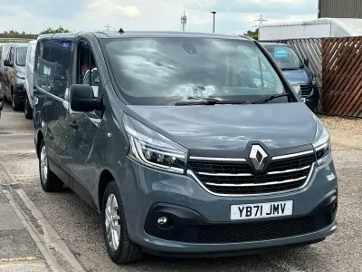 Used Renault Trafic 120 HP (88 kW) 2021 Grey MPV