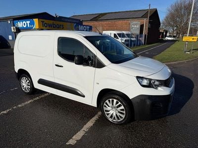 White Used 2020 Peugeot Partner MPV | £5,995 (Good price)