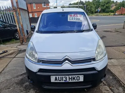 Used Citroën Berlingo 75 HP (55 kW) 2013 White MPV