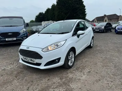 Used Ford Fiesta Zetec 2014 White Hatchback