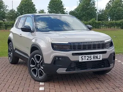 Begagnad Jeep Avenger Summit 100 HK (73 kW) 2025 Grå SUV