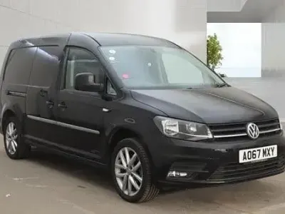 Usado VW Caddy Highline 150 HP (110 kW) 2017 Preto Monovolume