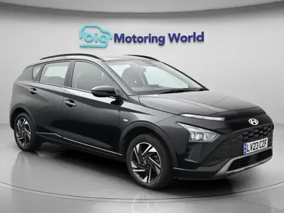Usado Hyundai Bayon SE 100 HP (73 kW) 2023 Preto SUV