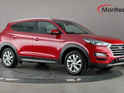 Used Hyundai Tucson SE 115 HP (84 kW) 2019 Red SUV