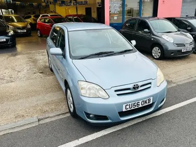Used Toyota Corolla 110 HP (80 kW) 2006 Blue Hatchback
