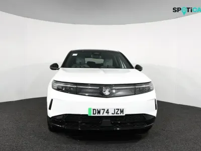 New Vauxhall Grandland 154 kW (210 HP) 2025 White SUV
