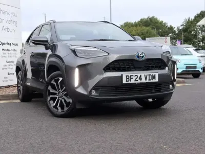 Used Toyota Yaris Cross Design 113 HP (83 kW) 2024 Grey SUV
