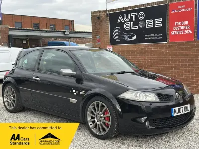 Used Renault Mégane 230 HP (169 kW) 2007 Black Hatchback