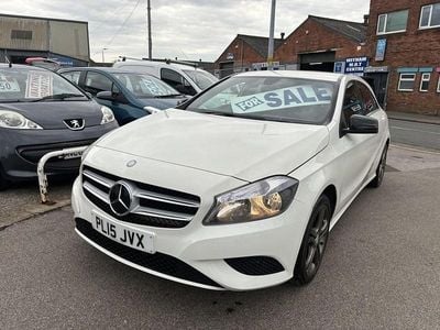 Used Mercedes A180 Sport Edition 107 HP (78 kW) 2015 White Hatchback