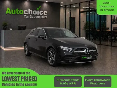 Begagnad Mercedes A250 AMG line 2021 Svart Halvkombi