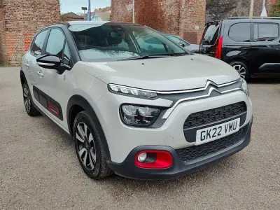 Used Citroën C3 PureTech 83 HP (61 kW) 2022 Beige Hatchback
