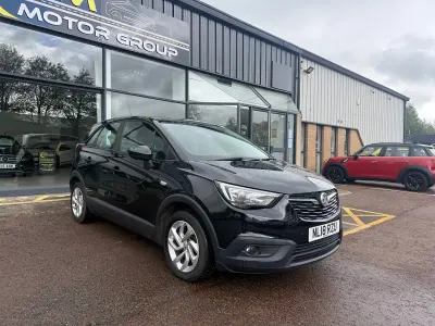Used Vauxhall Crossland X S 99 HP (72 kW) 2018 Black SUV